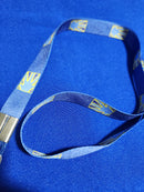 cordão para crachá Bandeira Internacional da Comunidade Surda