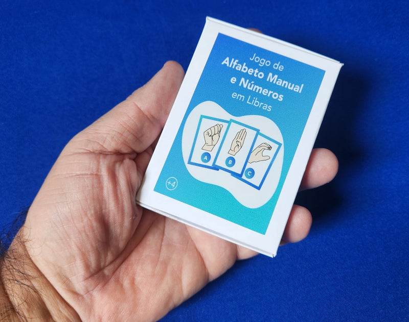 Jogo de Cartas com o Alfabeto Manual e os Números em Libras