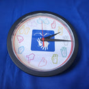 Relógio de parede em Libras