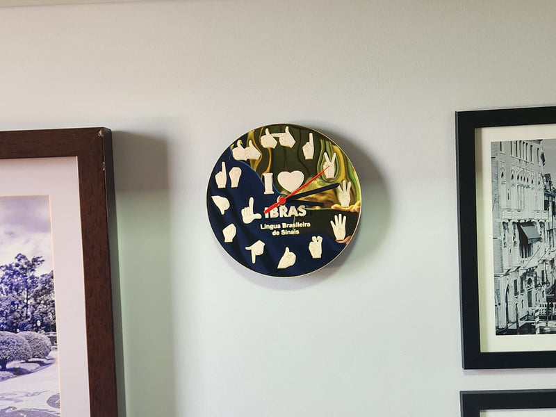 Relógio de parede em Libras Acrílico espelhado